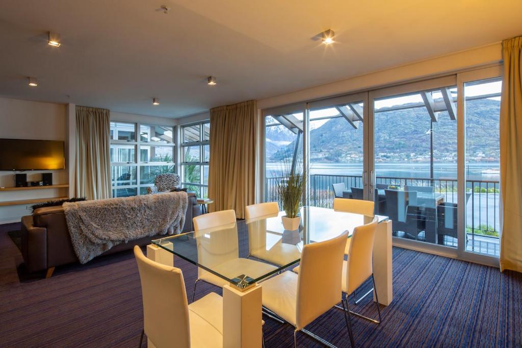 Absolute Lakefront Location - 3 Bedroom Apartment Queenstown Exterior photo